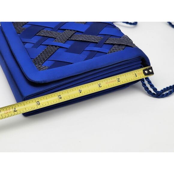 Vintage 1970s Cora Jacobs Electric Blue Satin Bag with Rope Strap - Picture 12 of 14